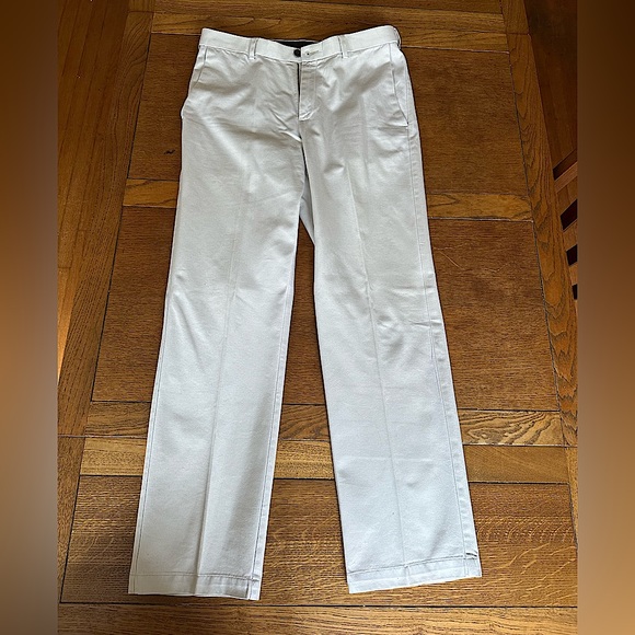 Haggar Other - Haggar Khaki Pants 32x30 - Classic Fit